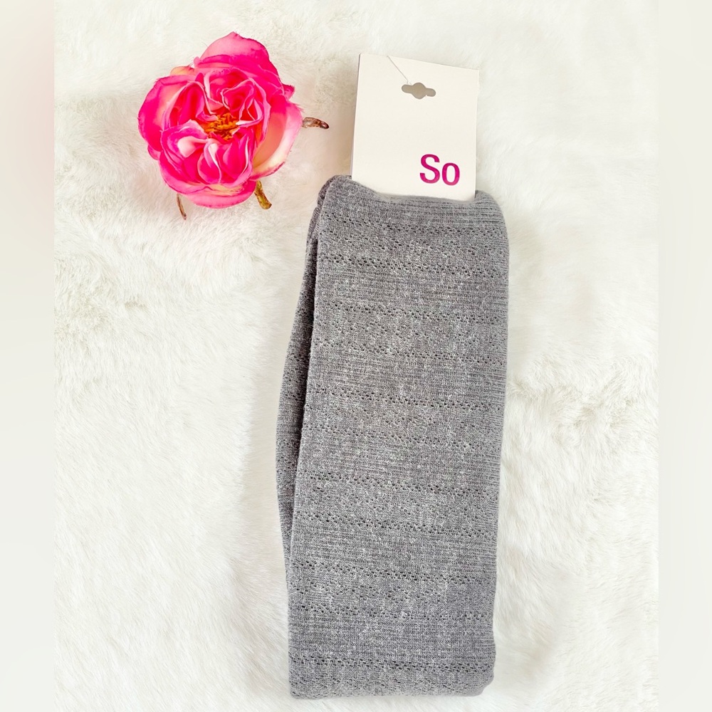 New with tags SO SOLID GREY COLOR HEAD WRAP. SOME STRETCH FOR COMFORT